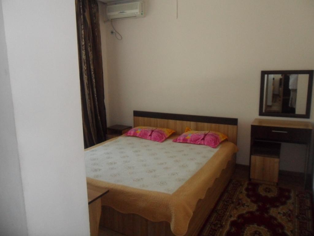 Kuze Hostel Almaty Extérieur photo